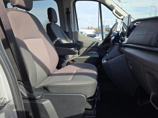 2025 Ford Transit-350 XLT