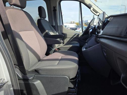 2025 Ford Transit-350 XLT