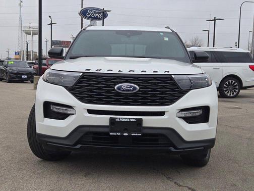 2023 Ford Explorer ST-Line