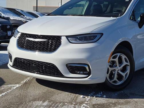 2024 Chrysler Pacifica Limited