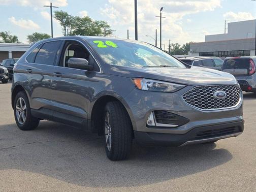 Carbonized Gray Metallic 2024 Ford Edge SEL