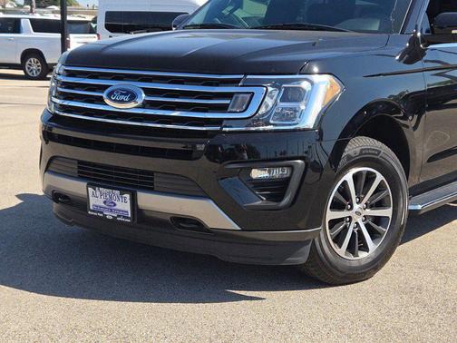 Shadow Black 2018 Ford Expedition XLT