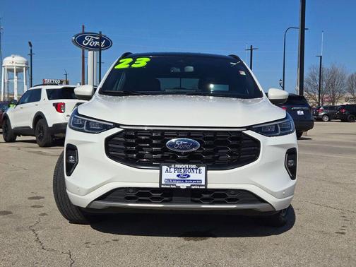2023 Ford Escape ST-Line Elite