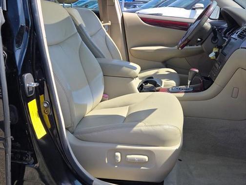 2004 Lexus ES 330 Base