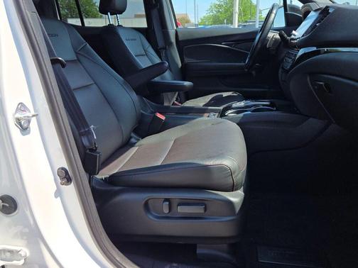 2022 Honda Ridgeline Black