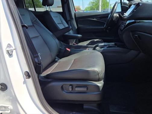 2022 Honda Ridgeline Black