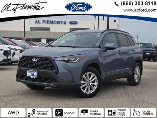 2024 Toyota Corolla Cross LE