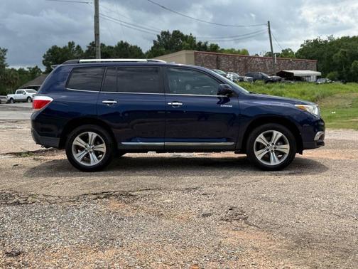 Blue 2011 Toyota Highlander Limited
