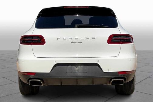 2017 Porsche Macan Base