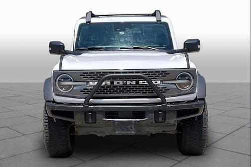 OXFORD WHITE 2022 Ford Bronco Badlands