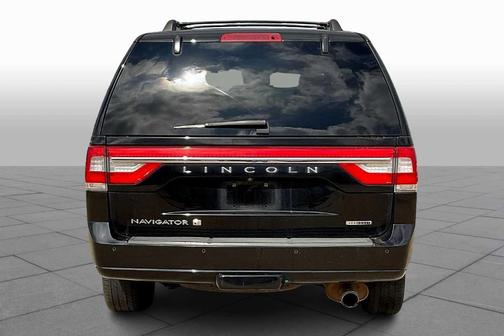 2016 Lincoln Navigator L Select