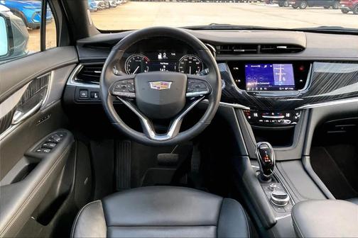 2025 Cadillac XT6 Premium Luxury AWD