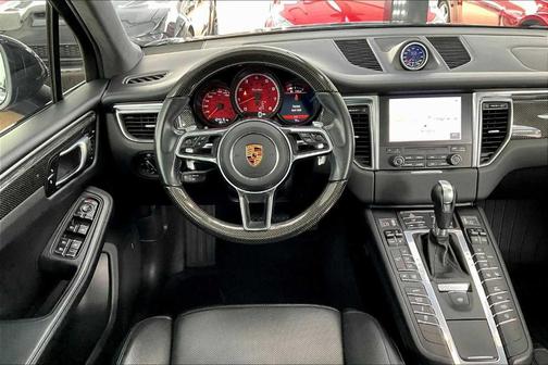 2018 Porsche Macan Turbo