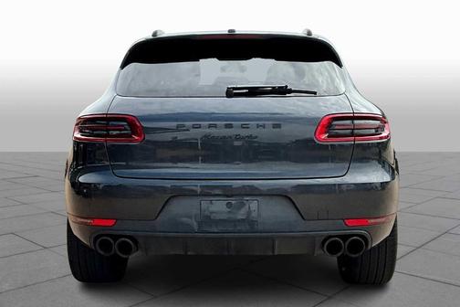2018 Porsche Macan Turbo