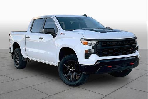 Summit White 2026 Chevrolet Silverado 1500 Custom Trail Boss