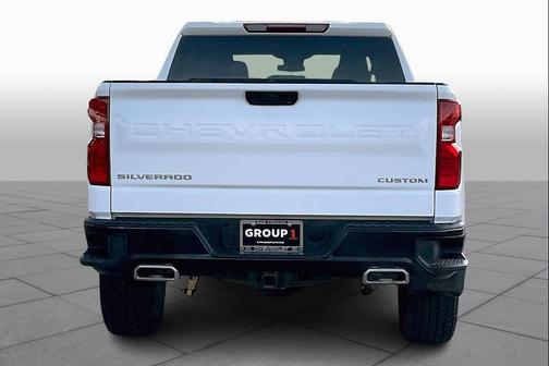 Summit White 2026 Chevrolet Silverado 1500 Custom Trail Boss