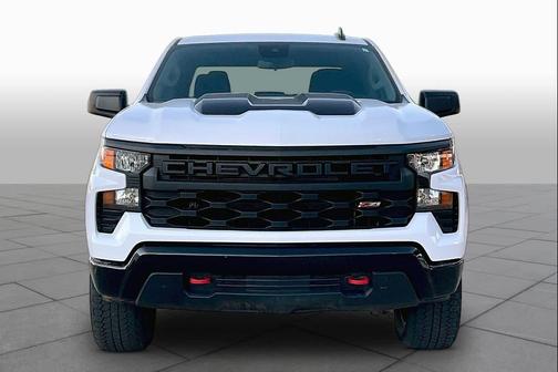 Summit White 2026 Chevrolet Silverado 1500 Custom Trail Boss