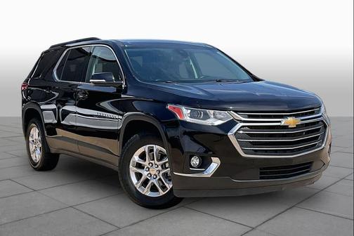 Mosaic Black Metallic 2020 Chevrolet Traverse LT Cloth