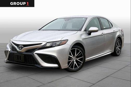 Celestial Silver Metallic 2021 Toyota Camry SE