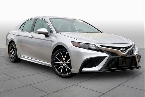Celestial Silver Metallic 2021 Toyota Camry SE