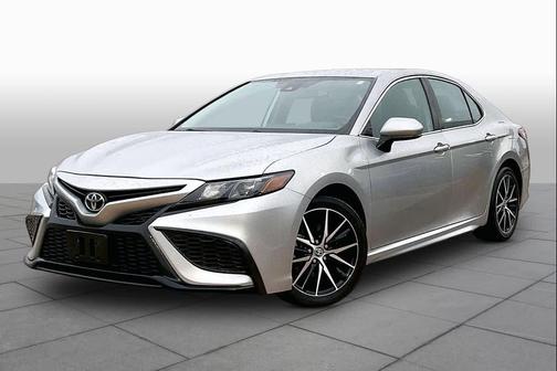 Celestial Silver Metallic 2021 Toyota Camry SE