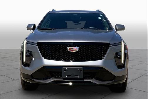 Argent Silver Metallic 2025 Cadillac XT4 Sport