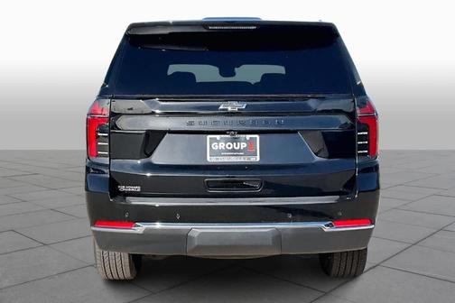 2025 Chevrolet Suburban LS