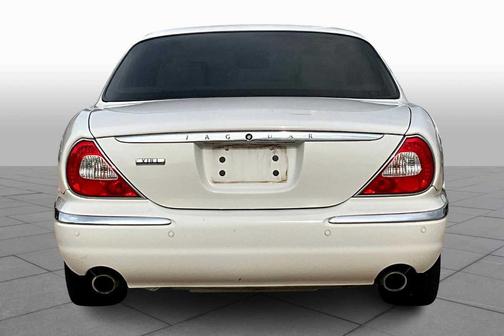 2005 Jaguar XJ8 L