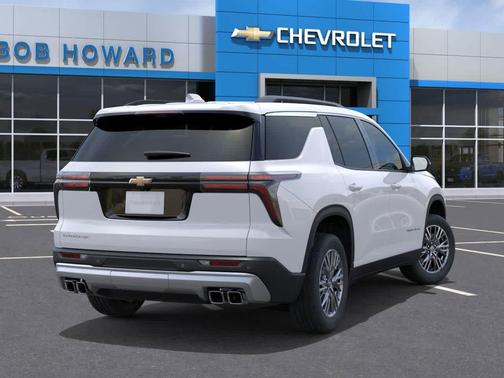 White 2026 Chevrolet Traverse LT