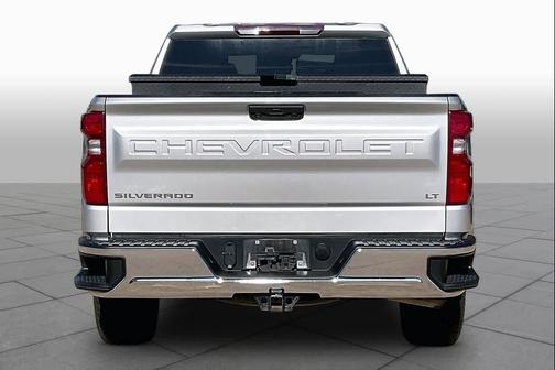 Silver Ice Metallic 2022 Chevrolet Silverado 1500 LT