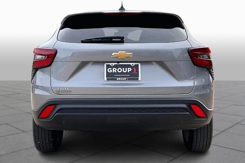 2025 Chevrolet Trax LS