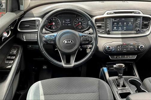 2018 Kia Sorento LX