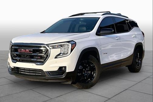 Summit White 2024 GMC Terrain AT4
