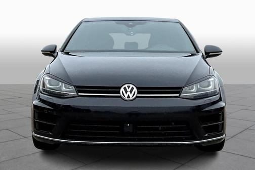 2017 Volkswagen Golf R 4-Door