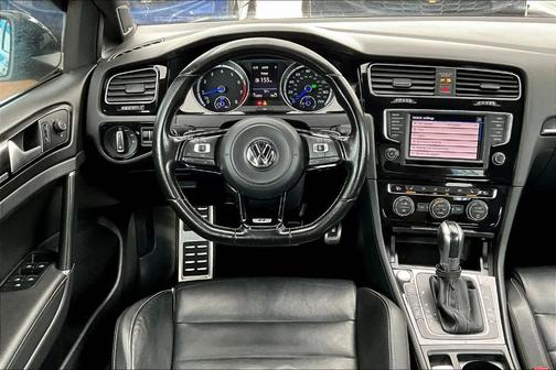 2017 Volkswagen Golf R 4-Door