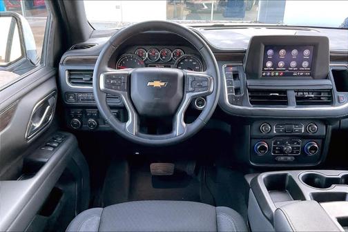 2024 Chevrolet Suburban LS