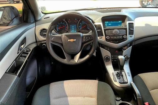 2012 Chevrolet Cruze LS