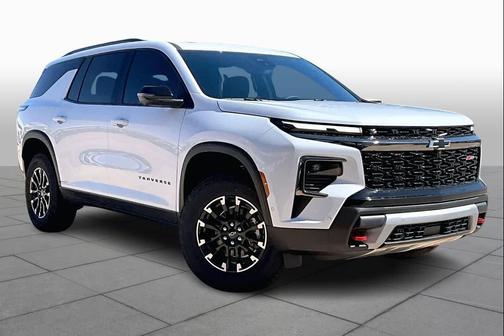 Polar White Tricoat 2026 Chevrolet Traverse AWD Z71