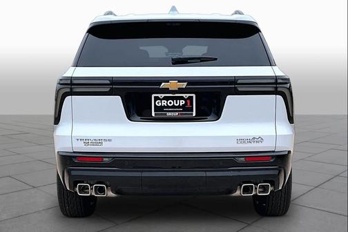 Polar White Tricoat 2026 Chevrolet Traverse High Country