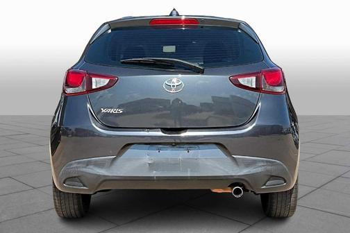 2020 Toyota Yaris Sedan LE