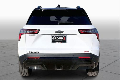 Polar White Tricoat 2026 Chevrolet Equinox FWD RS