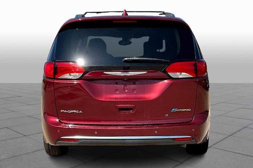 2018 Chrysler Pacifica Hybrid Touring L