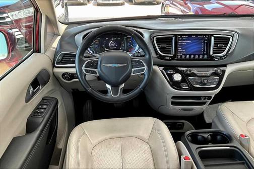 2018 Chrysler Pacifica Hybrid Touring L
