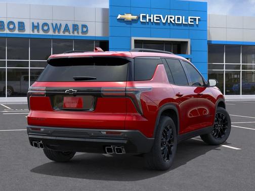 Radiant Red Tintcoat 2026 Chevrolet Traverse LT