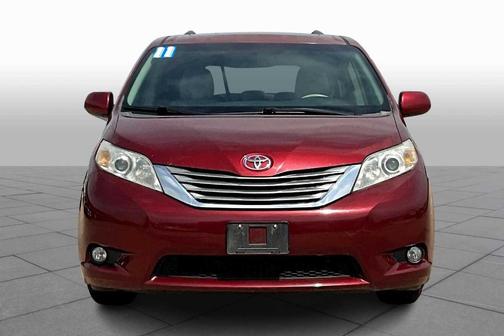 2011 Toyota Sienna XLE