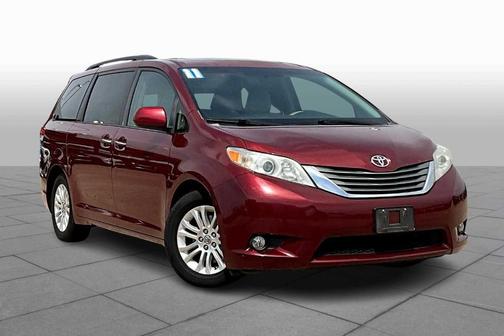 2011 Toyota Sienna XLE