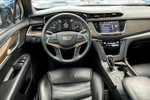 2018 Cadillac XT5 Platinum