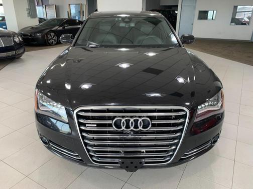 Photo 3 of 32 of 2014 Audi A8 L 4.0T
