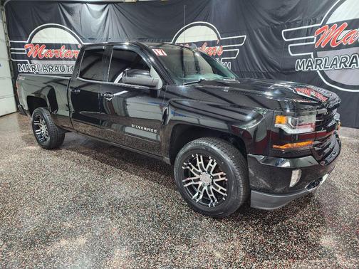 BLACK 2017 Chevrolet Silverado 1500 2LT