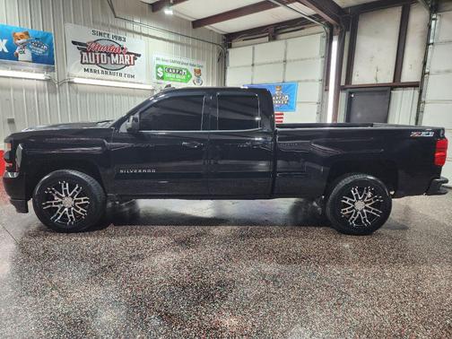 BLACK 2017 Chevrolet Silverado 1500 2LT